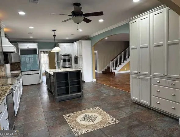 $724,000 | 1400 Lakewood Drive, Vidalia, GA 30474