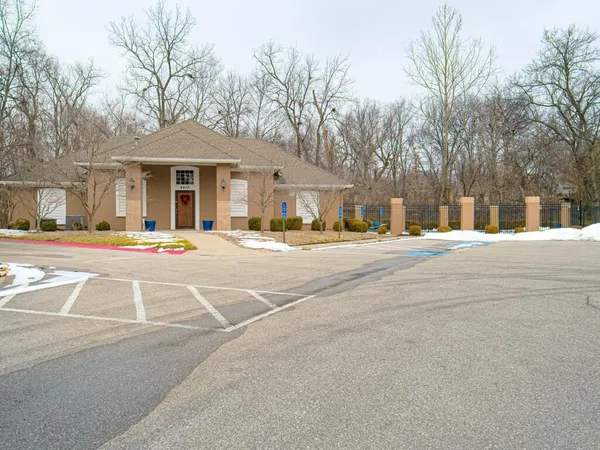 $339,900 | 17221 East 44th Terrace Court South, Independence, MO 64055