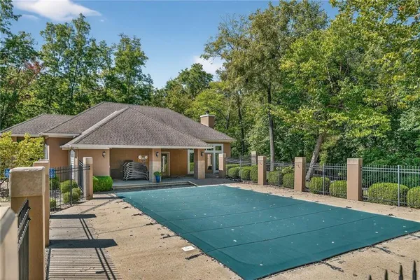 $339,900 | 17221 East 44th Terrace Court South, Independence, MO 64055