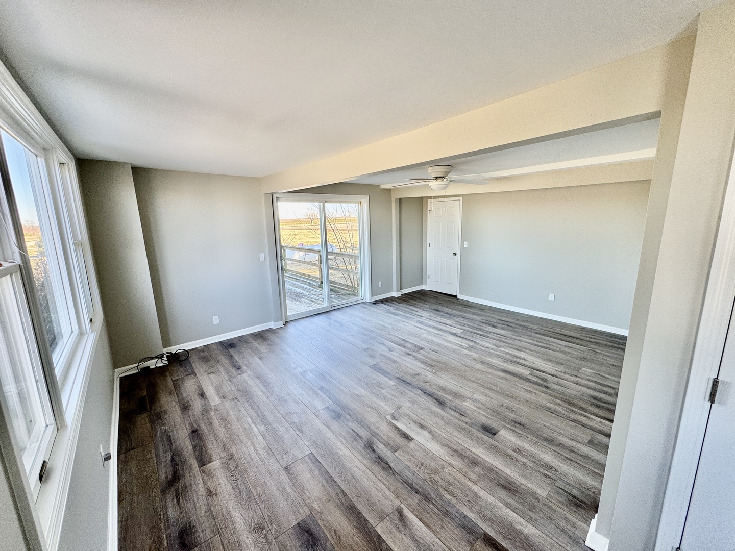 31913 Hunter Road Kingston, IL 60145 - Photo 2 of 19