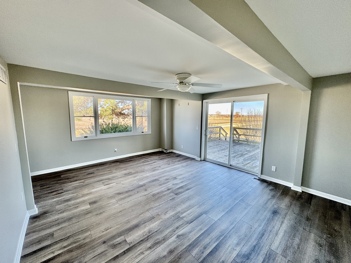 31913 Hunter Road Kingston, IL 60145 - Photo 3 of 19