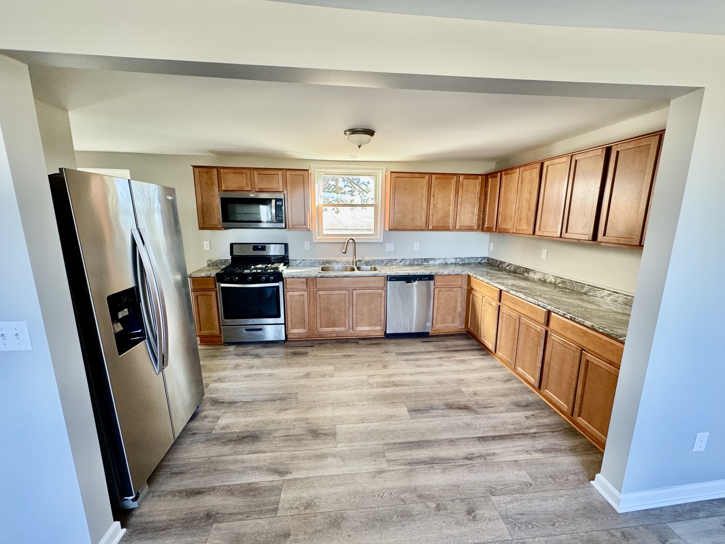 31913 Hunter Road Kingston, IL 60145 - Photo 7 of 19