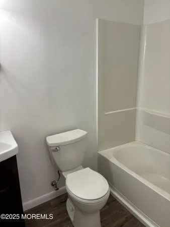 $2,200 | 39 Pin Oak Lane, Little Egg Harbor, NJ 08087