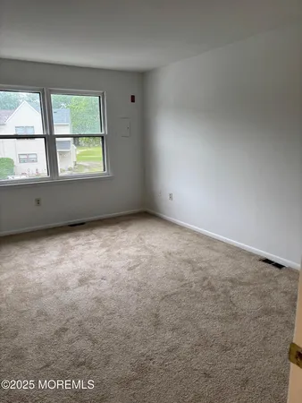 $2,200 | 39 Pin Oak Lane, Little Egg Harbor, NJ 08087