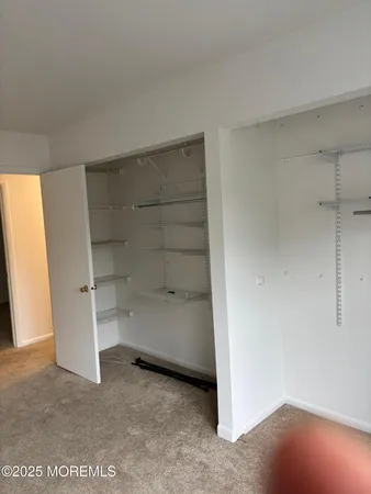 $2,200 | 39 Pin Oak Lane, Little Egg Harbor, NJ 08087