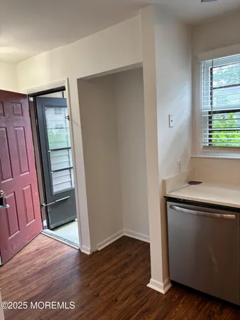 $2,200 | 39 Pin Oak Lane, Little Egg Harbor, NJ 08087