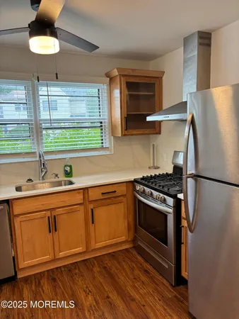 $2,200 | 39 Pin Oak Lane, Little Egg Harbor, NJ 08087