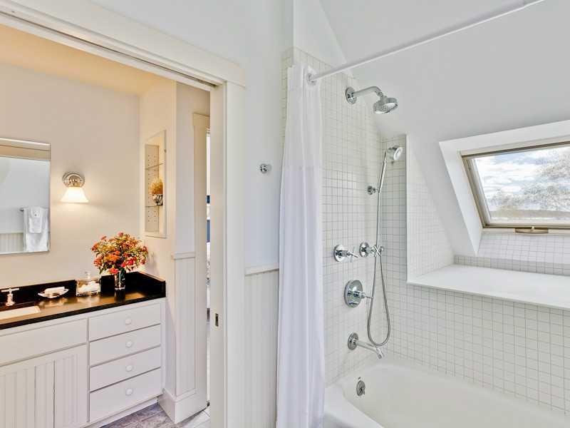 191 Glenmere Road St. George, ME 04860 - Photo 20 of 35 Bathroom. Main House