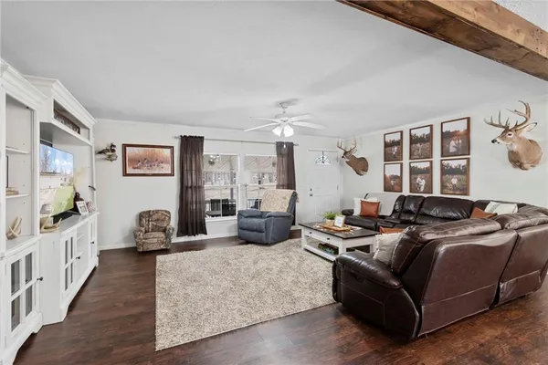 $459,000 | 27651 State Rte F, Brunswick, MO 65236