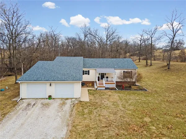 $459,000 | 27651 State Rte F, Brunswick, MO 65236