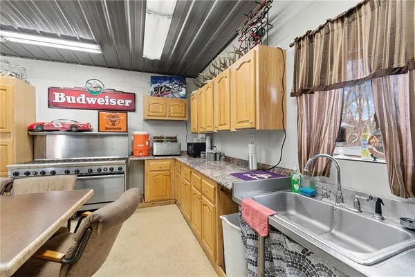 $459,000 | 27651 State Rte F, Brunswick, MO 65236