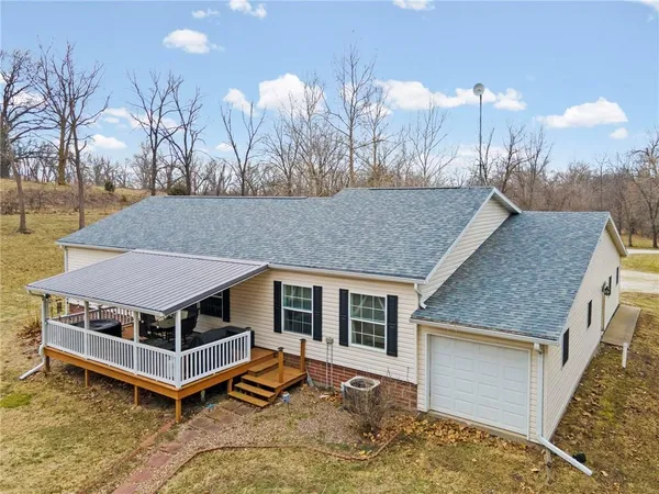 $459,000 | 27651 State Rte F, Brunswick, MO 65236