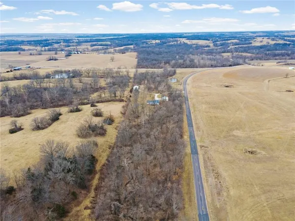 $459,000 | 27651 State Rte F, Brunswick, MO 65236