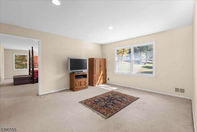 5 Sky View Garden Road Lebanon, NJ 08833 - Photo 26 of 42 a view of livingroom with workspace and a window