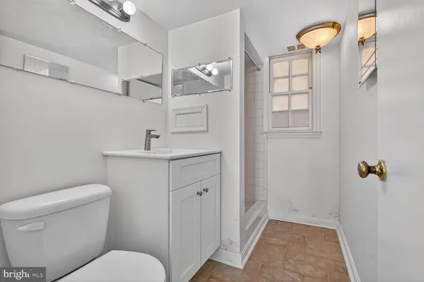 $975,000 | 4201 Dunnel Lane, Kensington, MD 20895
