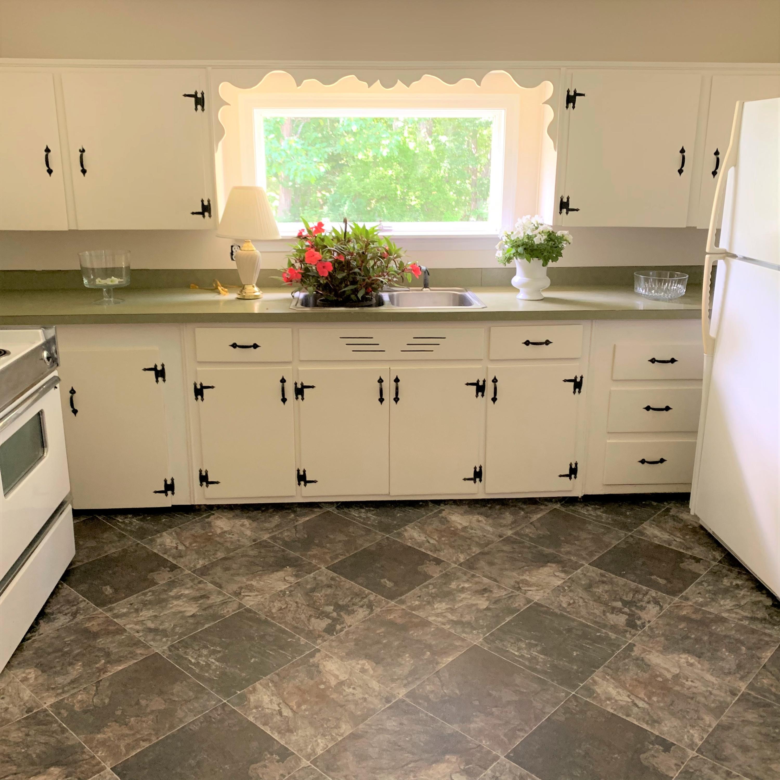 168 River Street Springvale, ME 04083 - Photo 18 of 36 Kitchen