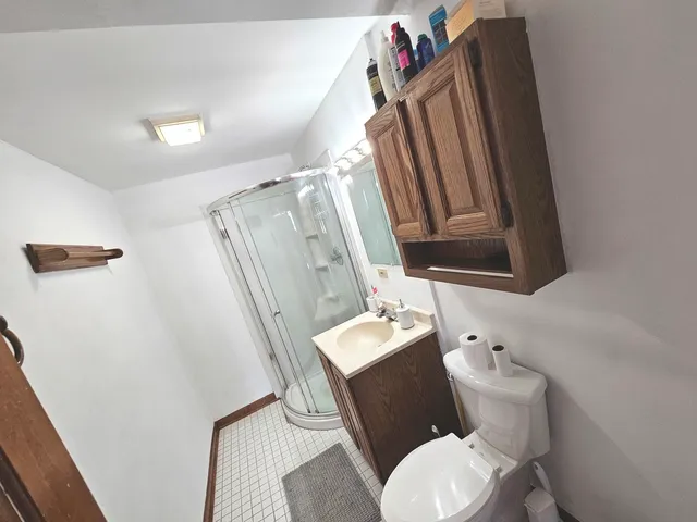 $349,900 | 424 Green View Drive, Park City, IL 60085