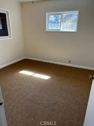 a view of empty room with window