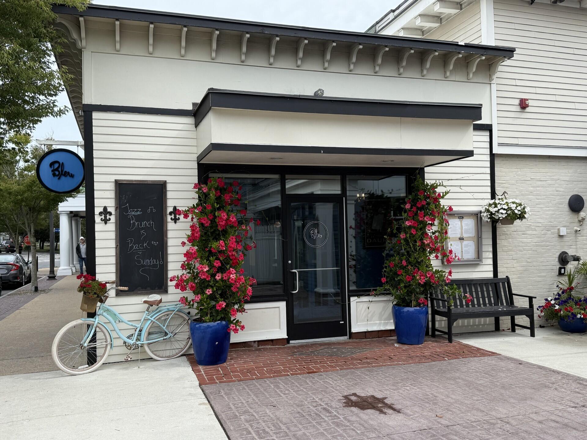 1 Upland Circle Mashpee, MA 02649 - Photo 35 of 39 Mashpee Common restaurants