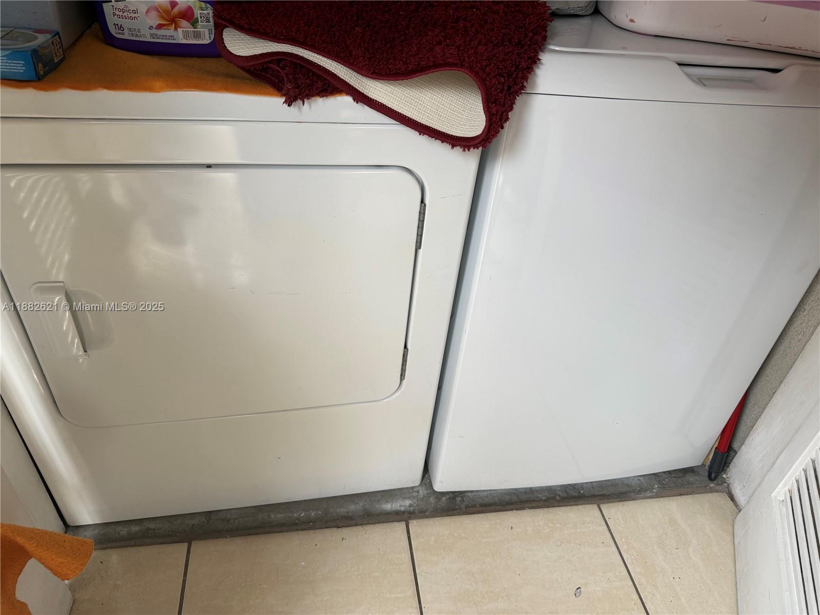 1560 West 46th Street, Unit 229 Hialeah, FL 33012 - Photo 16 of 18