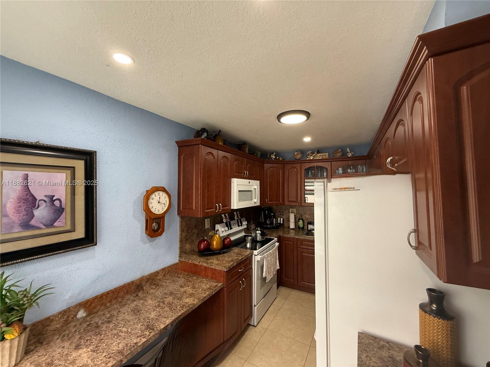 1560 West 46th Street, Unit 229 Hialeah, FL 33012 - Photo 2 of 18