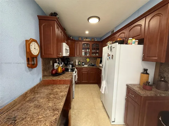 $252,900 | 1560 West 46th Street, Unit 229, Hialeah, FL 33012