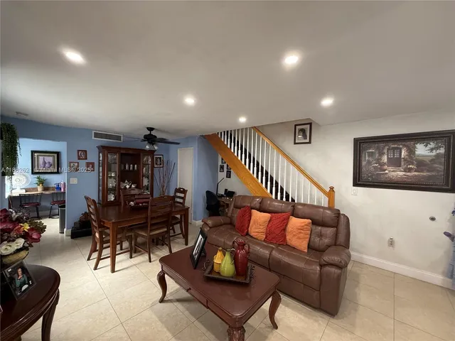 $252,900 | 1560 West 46th Street, Unit 229, Hialeah, FL 33012