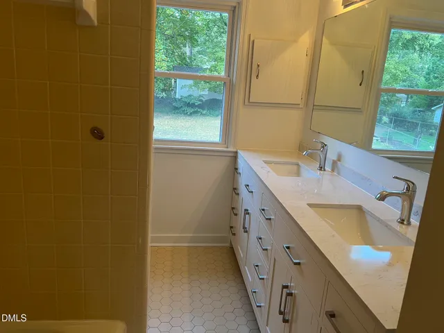 $3,900 | 304 Northbrook Drive, Raleigh, NC 27609