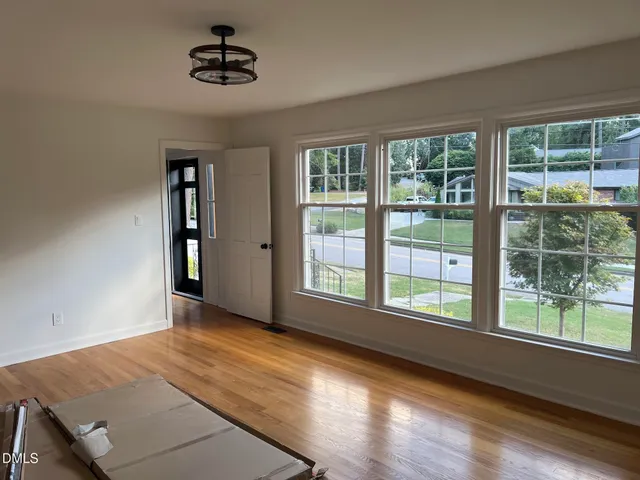 $3,900 | 304 Northbrook Drive, Raleigh, NC 27609