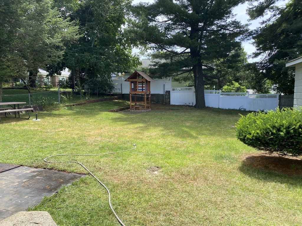 24 Lawrence Street Woburn, MA 01801 - Photo 13 of 14