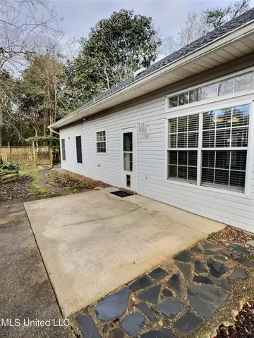 $1,700 | 9301 Blueberry Drive, Ocean Springs, MS 39564
