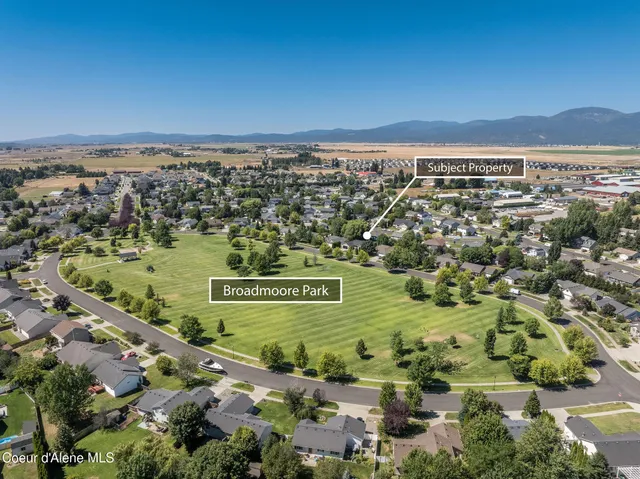 $615,000 | 2715 West Broadmoore Drive, Hayden, ID 83835