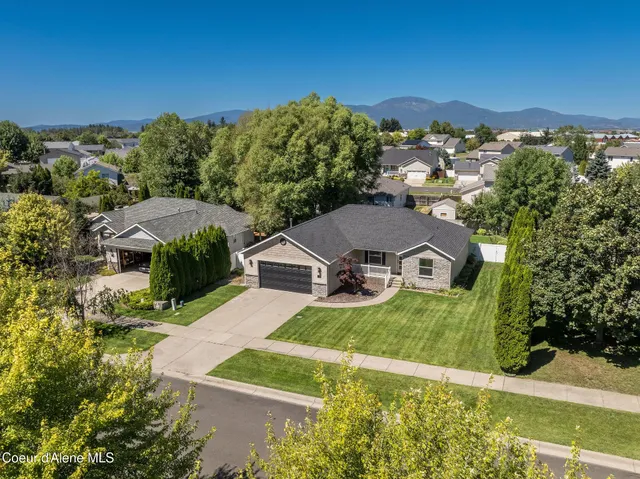 $615,000 | 2715 West Broadmoore Drive, Hayden, ID 83835