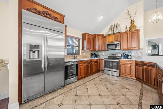 $2,999,999 | 8225 South Old Oregon Inlet Road, Nags Head, NC 27959