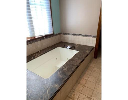 14 Bretton Road Dover, MA 02030 - Photo 8 of 17 Gallery Image 8