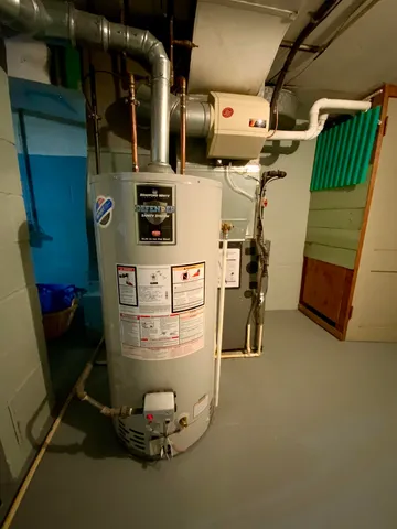 $255,000 | 1720 Viebahn Street, Manitowoc, WI 54220