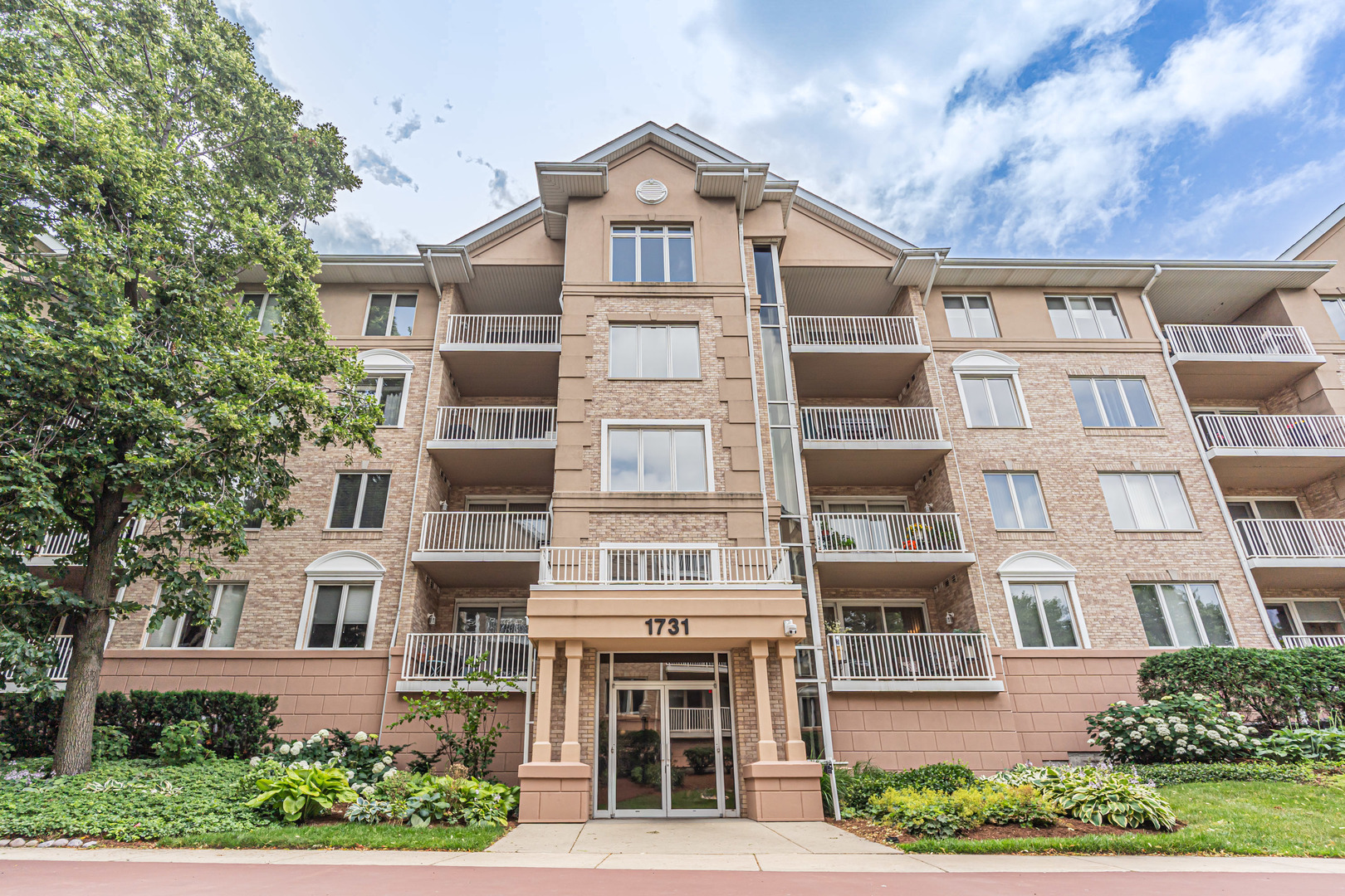 1731 Pavilion Way, Unit 505 Park Ridge, IL 60068 - Photo 23 of 26 Gallery Image 23