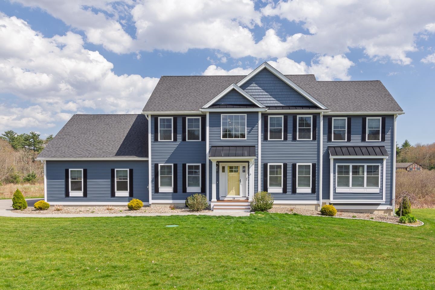 18 Caymus Ridge Salem, NH 03079 - Photo 1 of 46