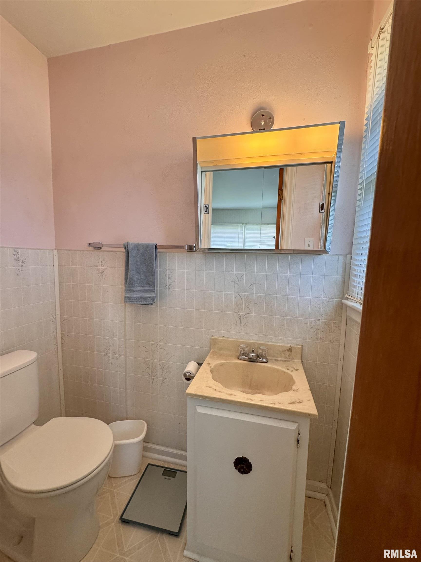 731 Madelyn Avenue Macomb, IL 61455 - Photo 14 of 23
