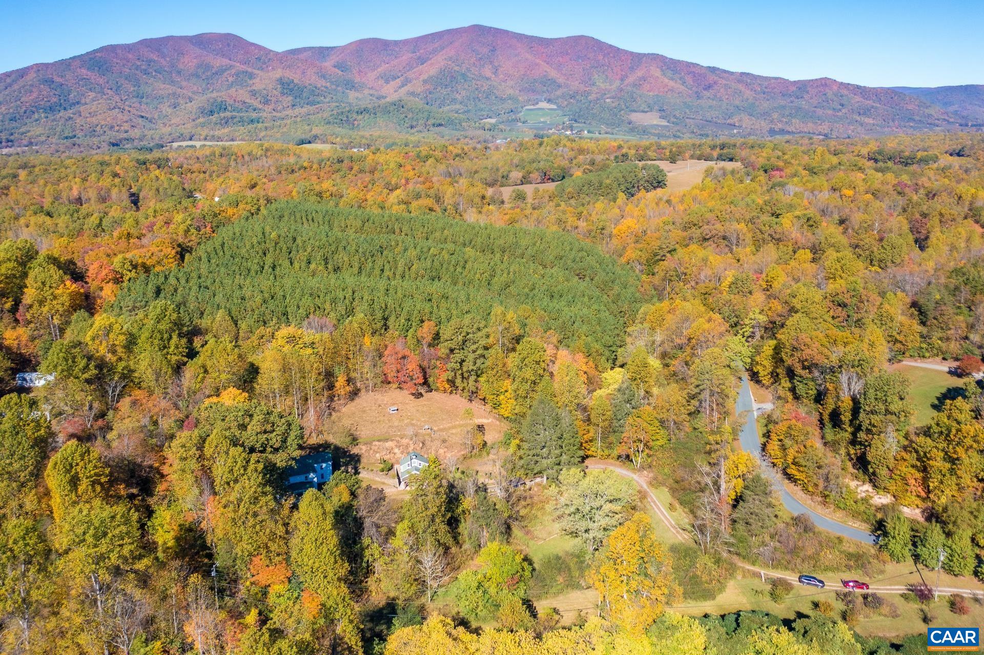 37 Pharsalia Road Roseland, VA 22967 - Photo 22 of 59 a view of lake and mountain
