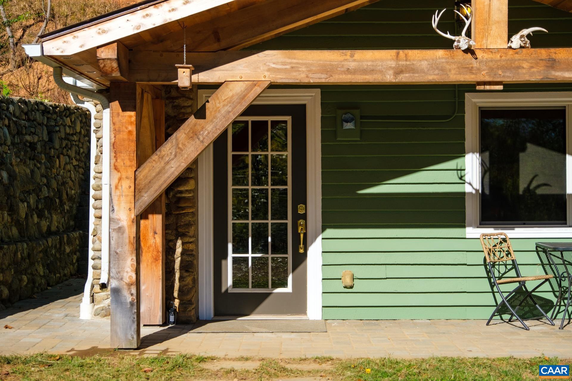 37 Pharsalia Road Roseland, VA 22967 - Photo 25 of 59 a view of outdoor space and deck