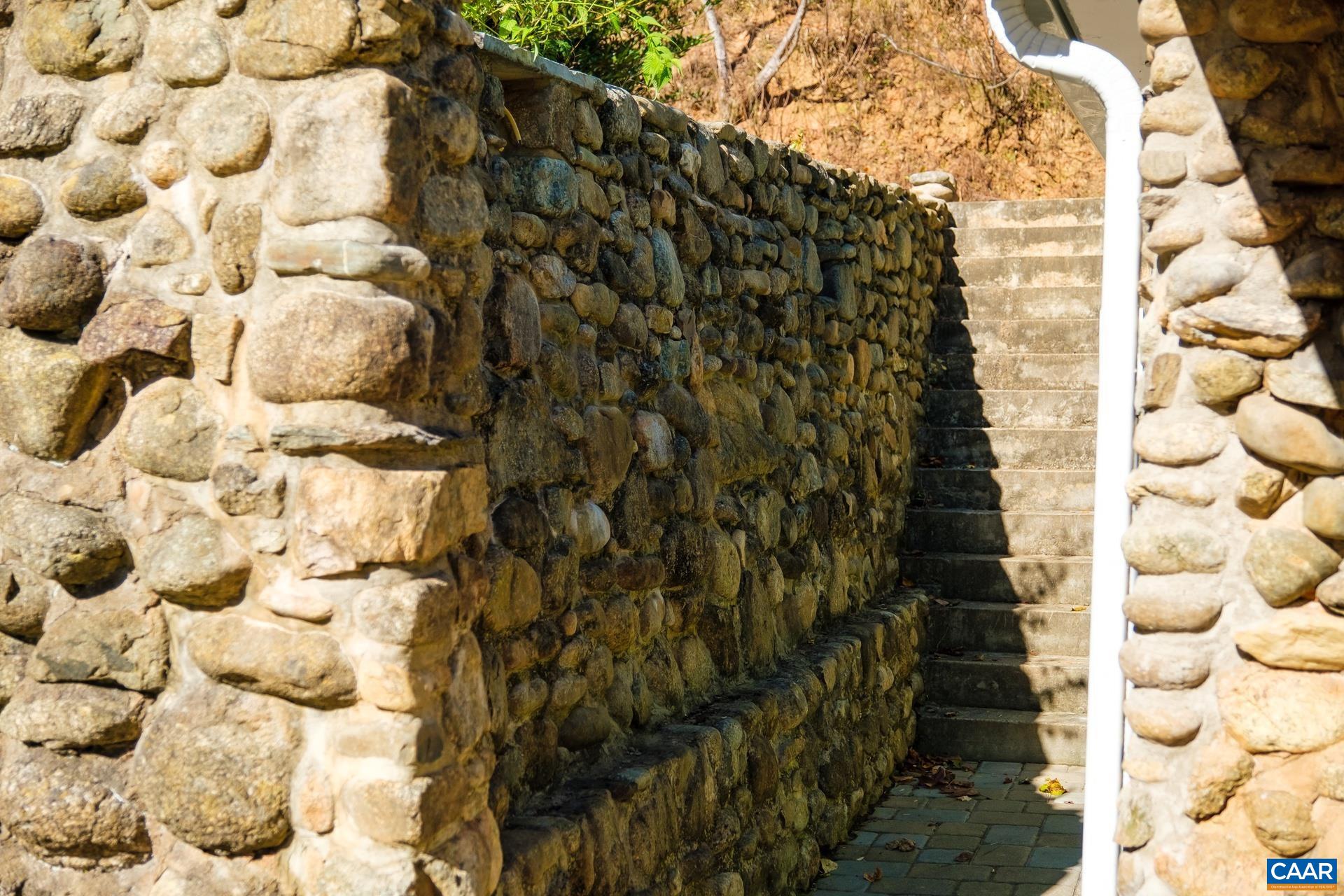 37 Pharsalia Road Roseland, VA 22967 - Photo 38 of 59 a bathroom with a shower curtain