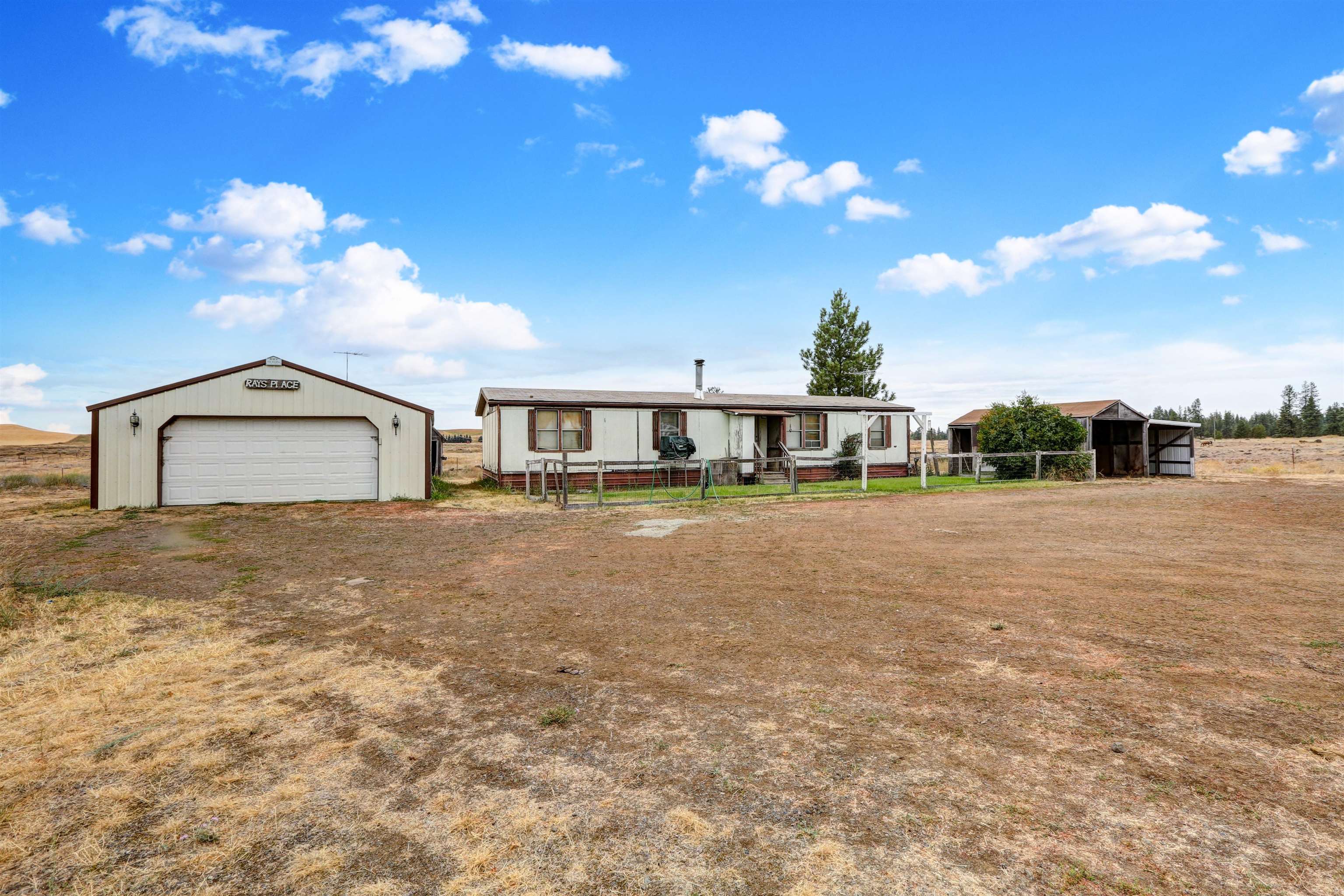 16402 South Carstens Road Edwall, WA 99008 - Photo 1 of 50
