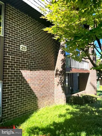 $198,872 | 25 Stonehenge Circle, Unit 7, Pikesville, MD 21208