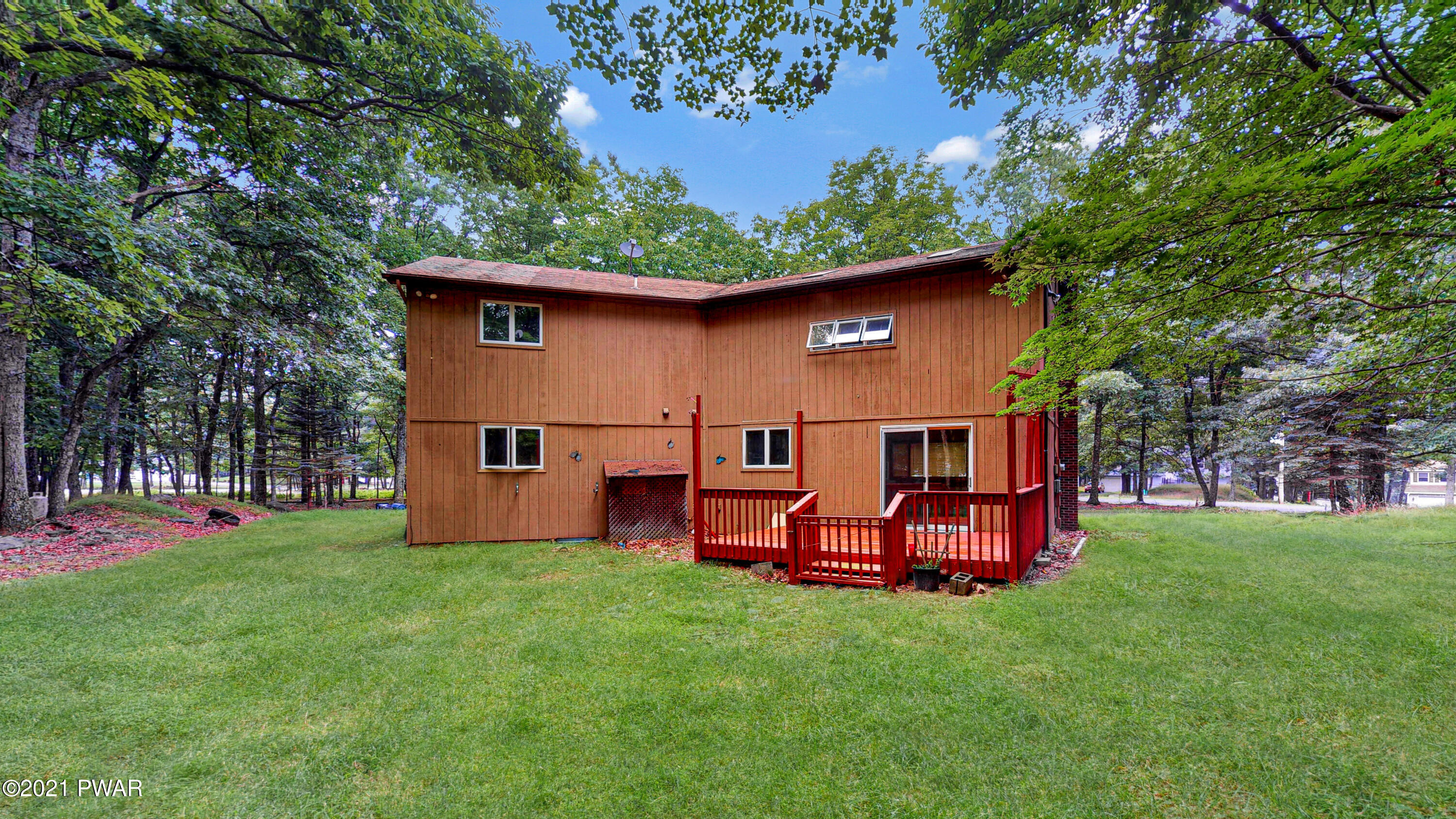 4449 Pine Ridge Drive West Bushkill, PA 18324 - Photo 24 of 50