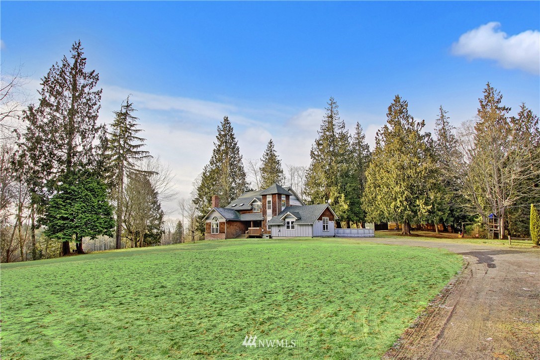 21036 Lake 16 Road Mount Vernon, WA 98274 - Photo 1 of 23 Gallery Image 1
