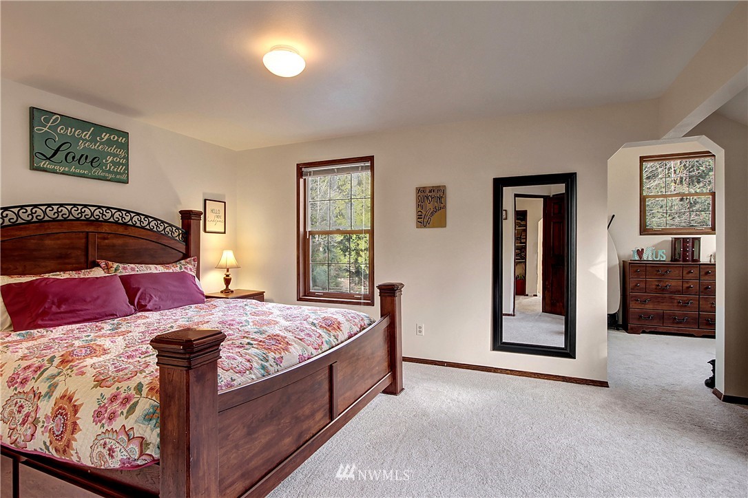 21036 Lake 16 Road Mount Vernon, WA 98274 - Photo 16 of 23 Gallery Image 16