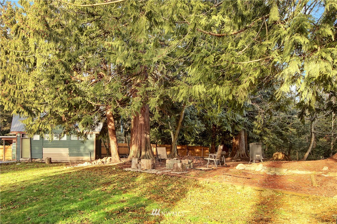 21036 Lake 16 Road Mount Vernon, WA 98274 - Photo 4 of 23 Gallery Image 4