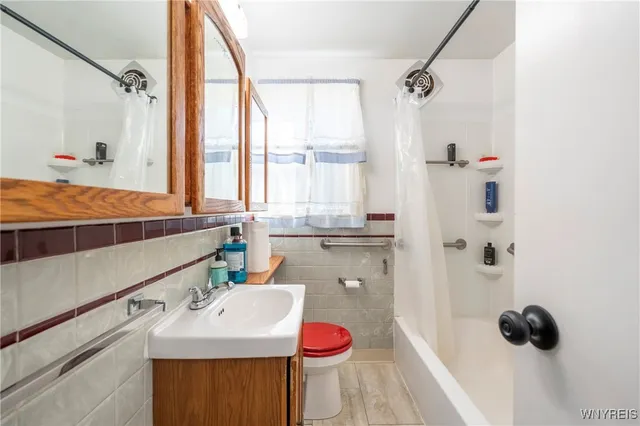 $219,000 | 5645 West Lane, Hamburg, NY 14085