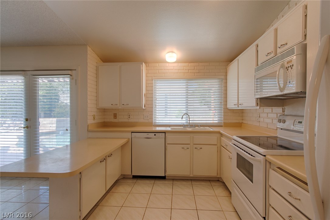 1443 Sorrel Road Boulder City, NV 89005 - Photo 4 of 18 Gallery Image 4
